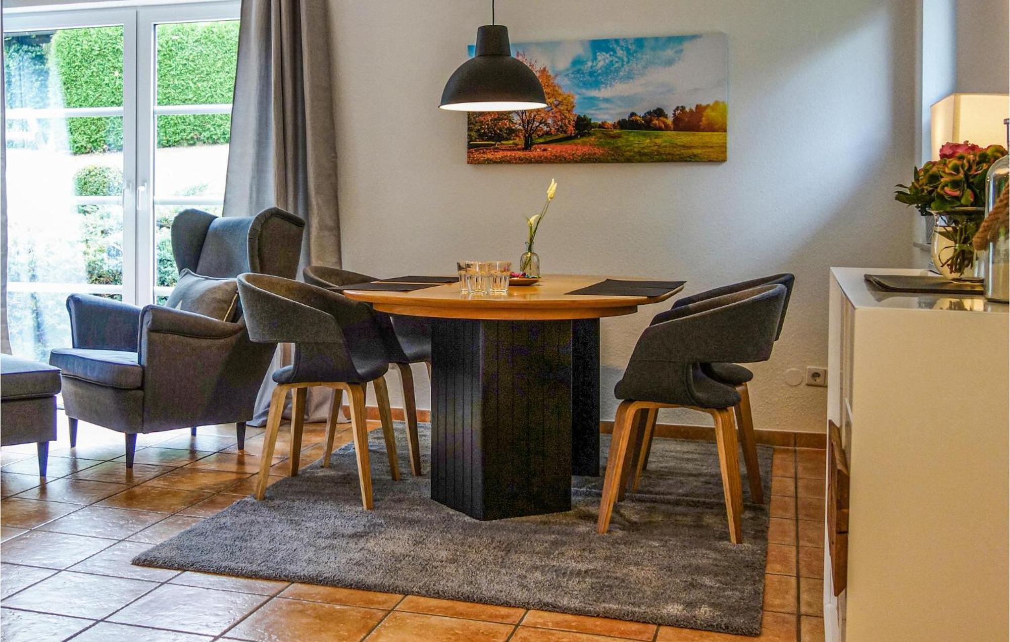 Gorgeous Home In Attendorn With Kitchen Exterior foto